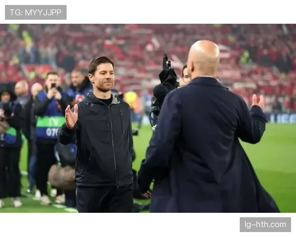 勒沃库森主帅阿隆索否认将与利物浦帅位传闻，称专注于当下